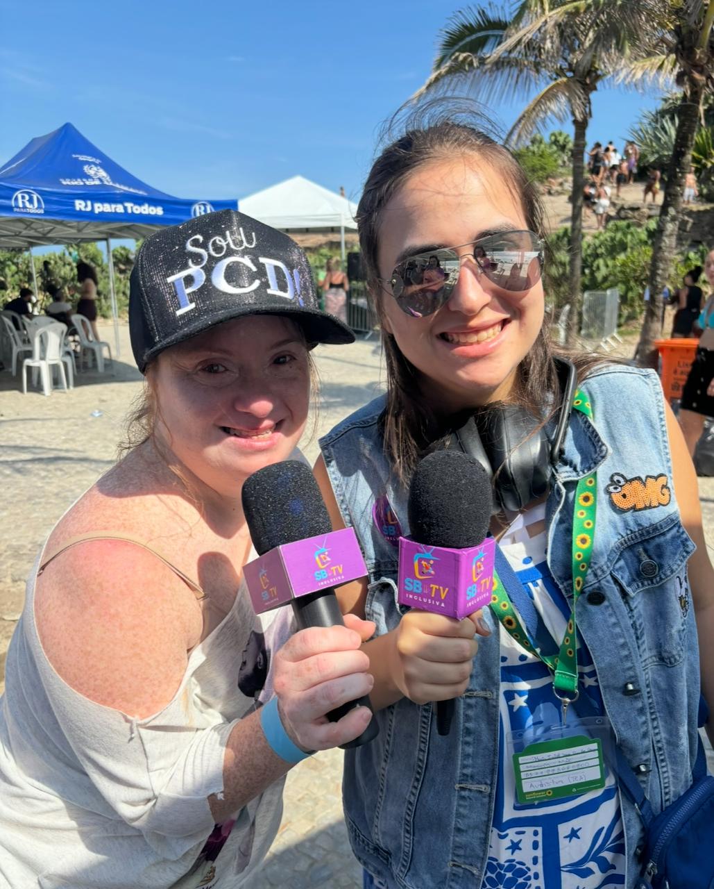 Repórter Simone Braga inclui jornalistas com deficiência em sua TV