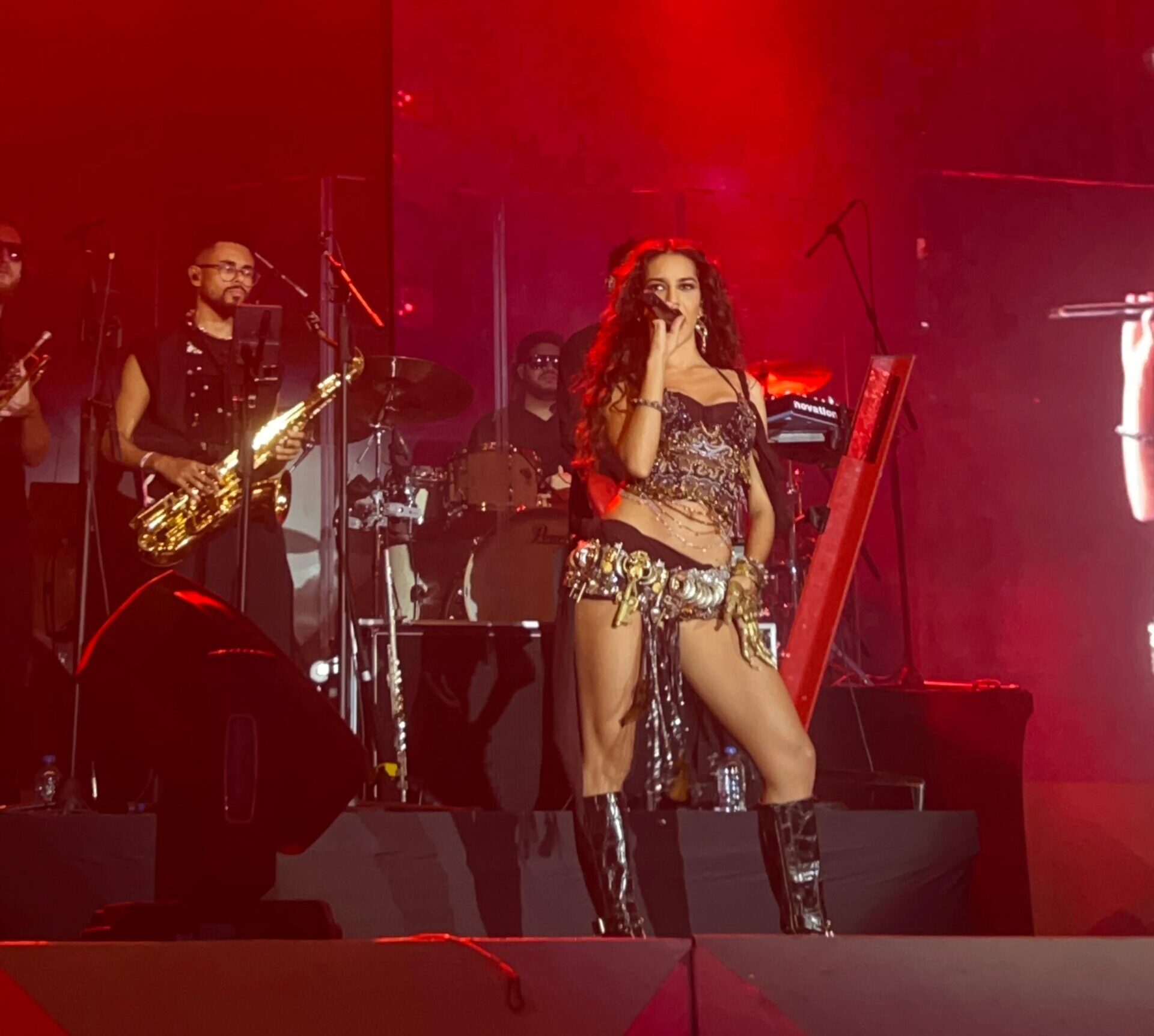 Marina Sena leva “Coisas Naturais” ao palco do Festival Do Inverno 2025