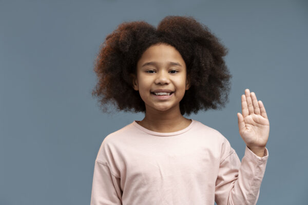 O Direito de Aprender em Duas Línguas: O Universo da Educação Bilíngue para Surdos