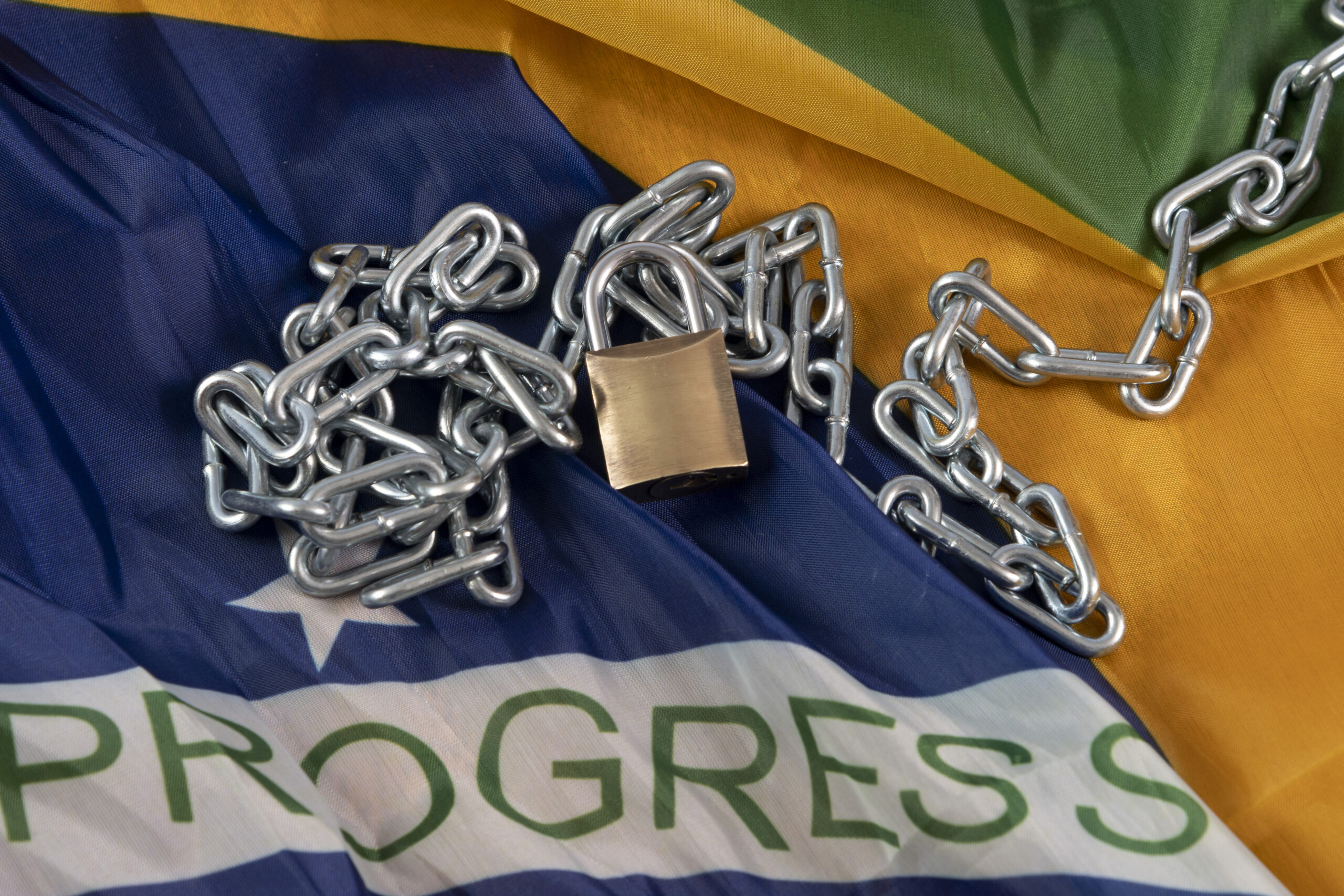 O futuro político do Estado Brasileiro e as eleições de 2026: uma análise à luz da teoria do Direito, da teoria política e da polarização ontológica 